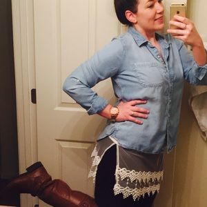 Cream lace top extender